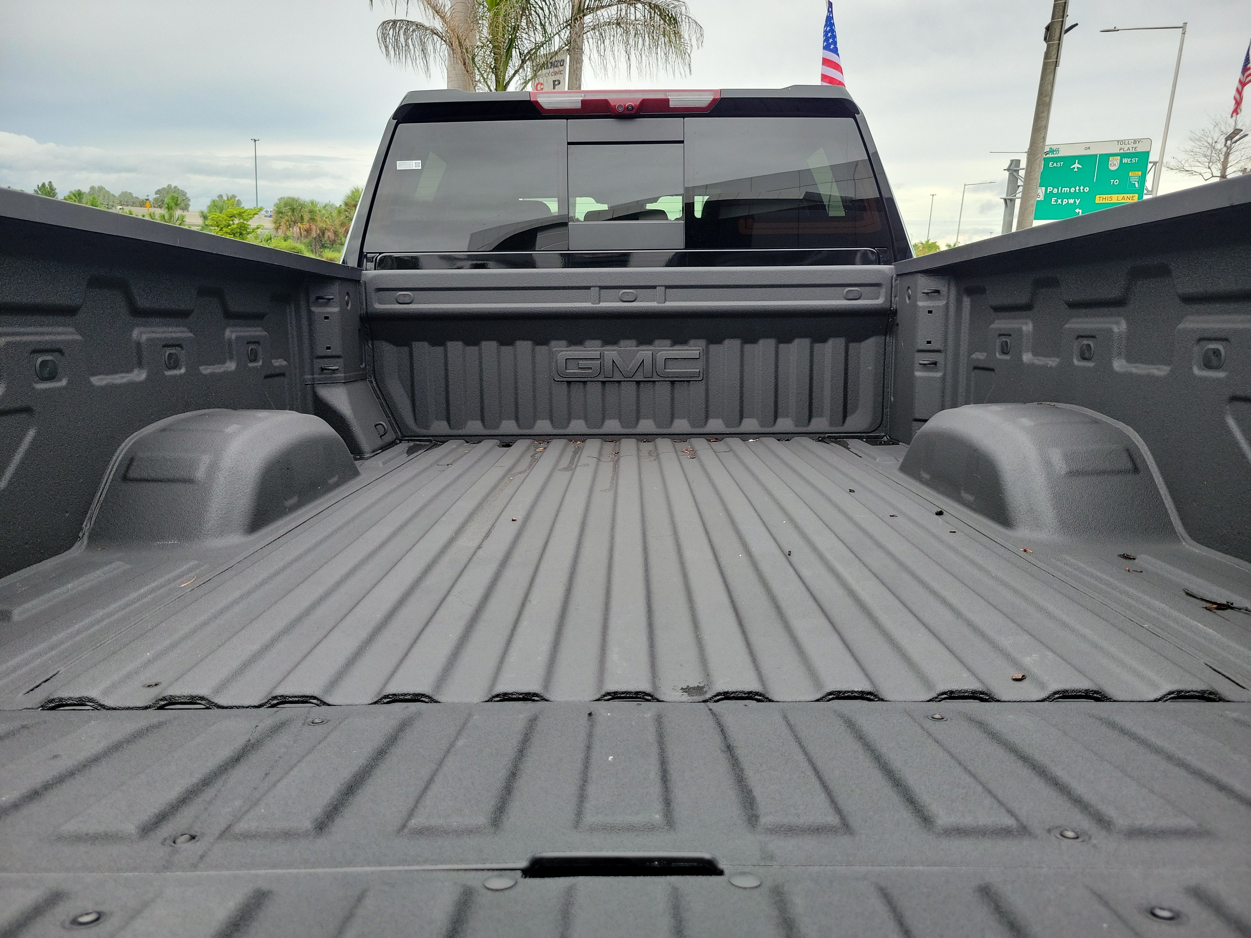 Used 2026 GMC Sierra 2500 Denali w/ Denali Reserve Package AWD/4WD image 29