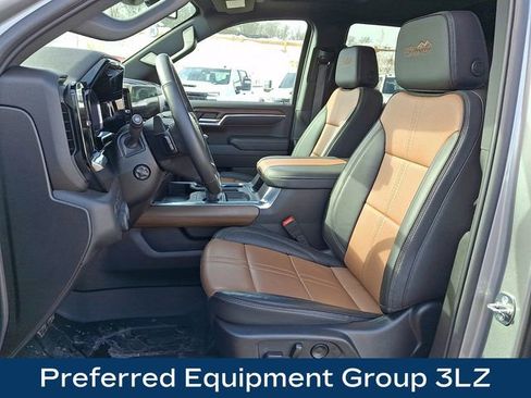 Used 2024 Chevrolet Silverado 1500 High Country w/ High Country Premium Package image 2