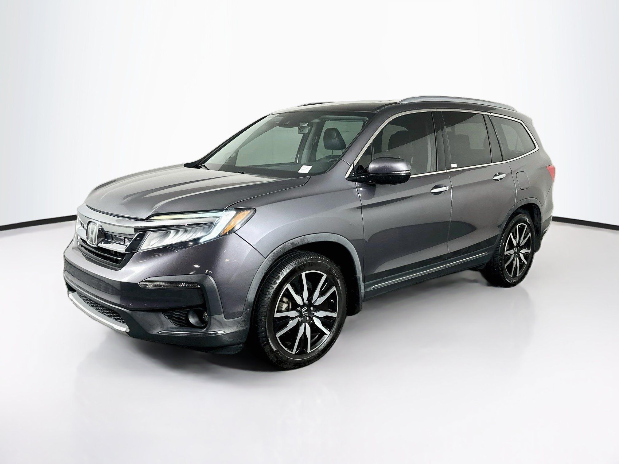 Used 2019 Honda Pilot Touring image 3