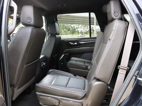 Used 2023 GMC Yukon Denali image 12