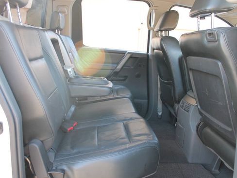 Used 2005 Nissan Titan LE w/ (R02) LE Off-Road Pkg image 25