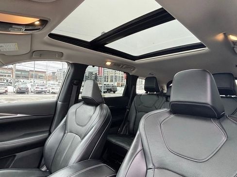 Used 2023 INFINITI QX60 Luxe image 16