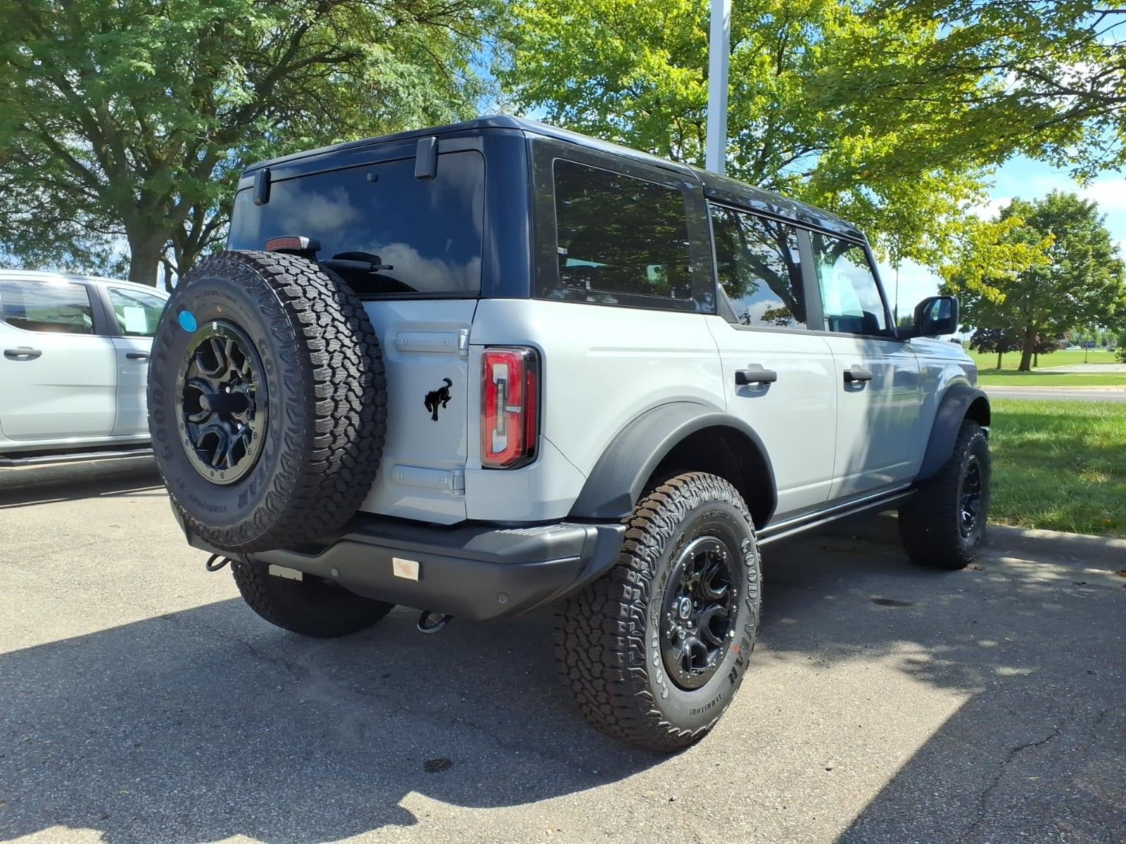 New 2026 Ford Bronco Badlands w/ Wildtrak Package AWD/4WD image 6