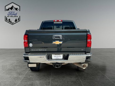 Used 2019 Chevrolet Silverado 2500 LT w/ LT Convenience Package image 4