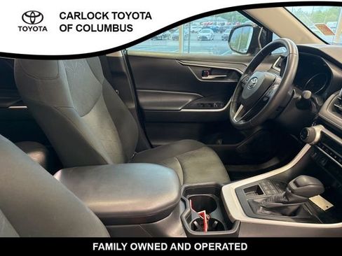 Used 2020 Toyota RAV4 XLE w/ Convenience Package image 21