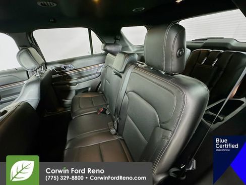 Used 2017 Ford Explorer Limited image 28