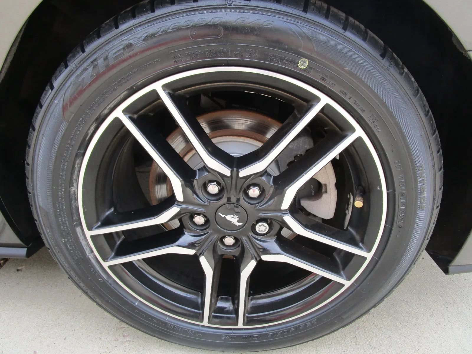 Used 2018 Ford Mustang Premium RWD image 16