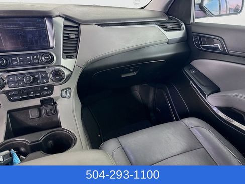 Used 2019 Chevrolet Suburban LT image 24