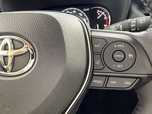 Used 2025 Toyota RAV4 XLE w/ Convenience Package AWD/4WD image 29