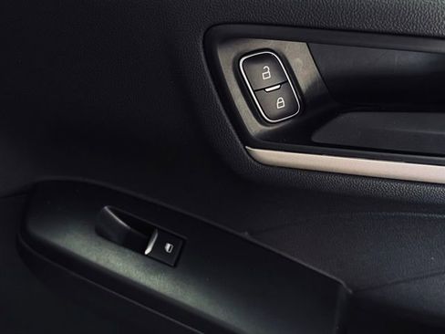 Used 2022 Ford Escape SE image 15