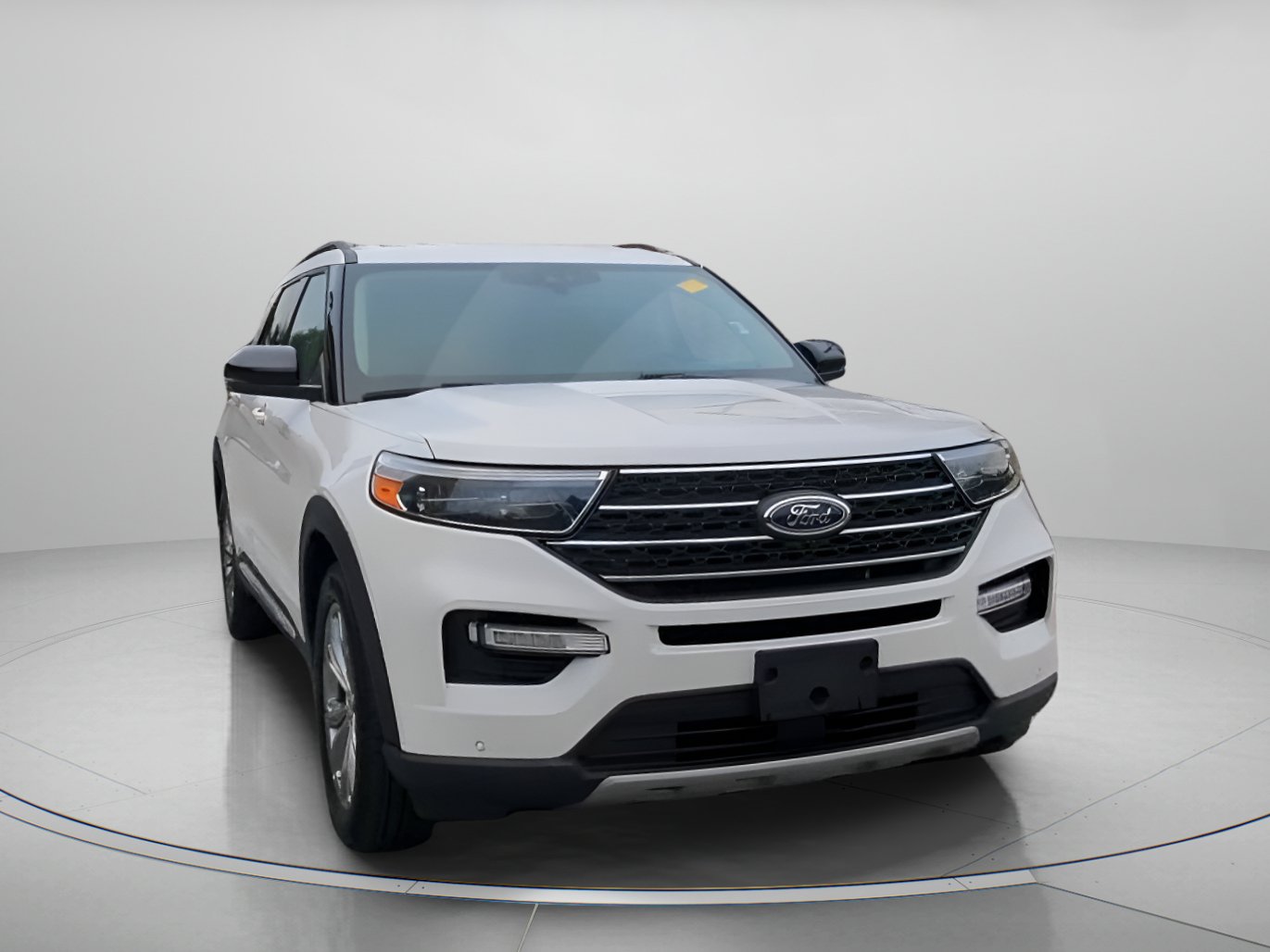 Certified 2023 Ford Explorer XLT w/ Equipment Group 202A RWD image 5