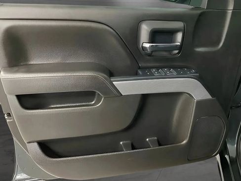 Used 2018 Chevrolet Silverado 1500 LT w/ All Star Edition AWD/4WD image 9
