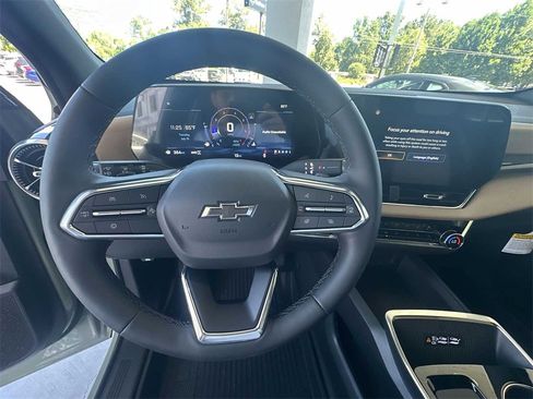 New 2026 Chevrolet Equinox ACTIV w/ Convenience Package III image 12