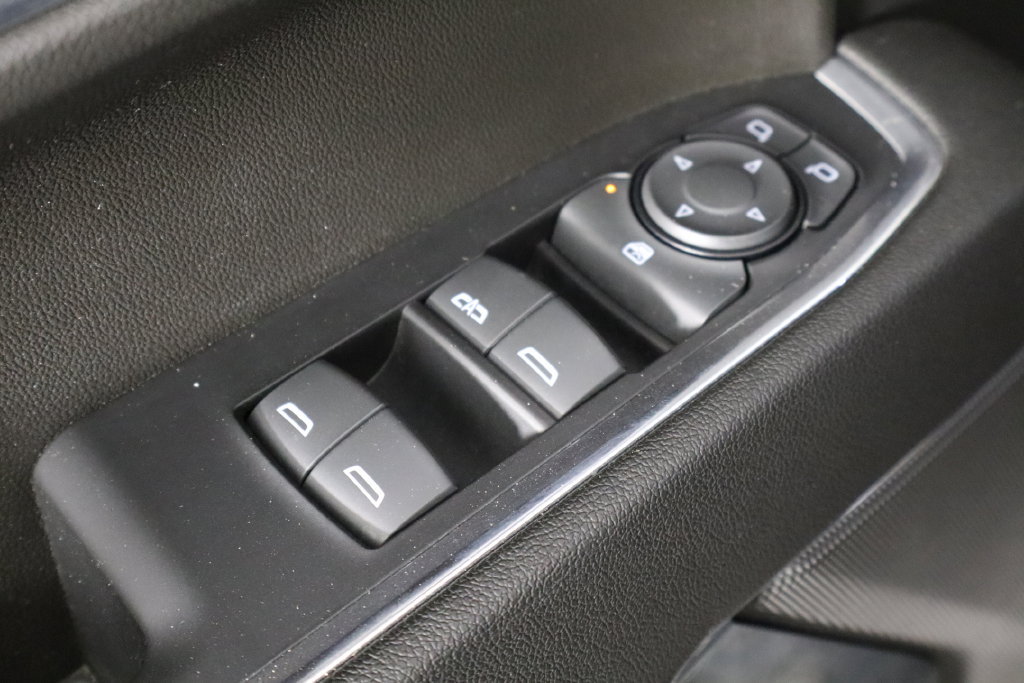 Used 2023 Chevrolet Silverado 1500 LT AWD/4WD image 20