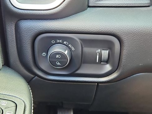 New 2026 RAM 3500 Big Horn AWD/4WD image 18