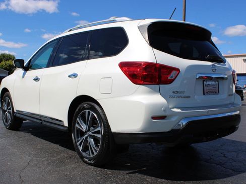 Used 2017 Nissan Pathfinder Platinum w/ Cargo Package FWD image 11