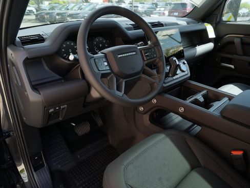 Used 2026 Land Rover Defender 110 S AWD/4WD image 11