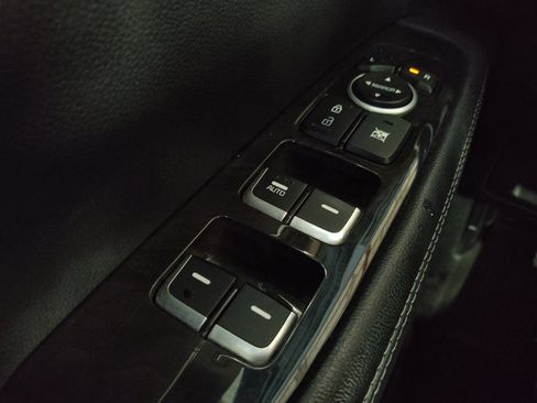 Used 2017 Kia Sorento L FWD image 27