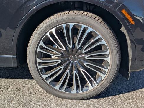 New 2025 Lincoln Aviator Black Label image 9