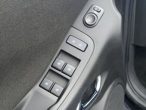 Used 2015 Chevrolet Camaro LT RWD image 21
