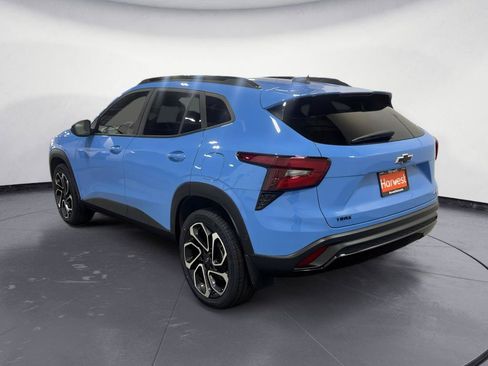 Certified 2024 Chevrolet Trax RS w/ Sunroof Package FWD image 9