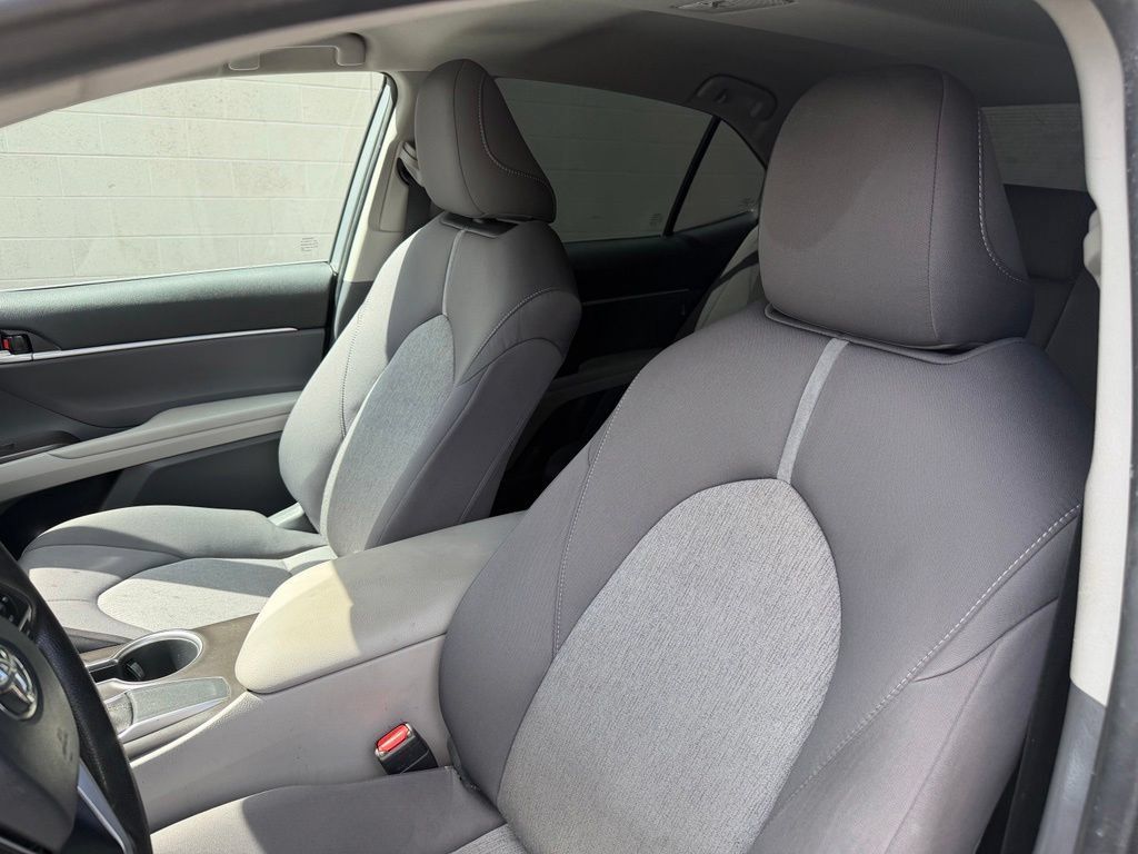 Used 2021 Toyota Camry LE FWD image 21