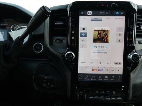 New 2026 RAM 3500 Tradesman AWD/4WD image 18