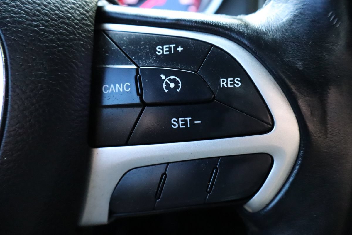 Used 2015 Dodge Charger SXT w/ AWD Plus Group image 30