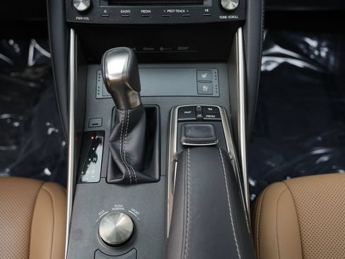 Used 2018 Lexus IS 300 AWD w/ Comfort Package image 39