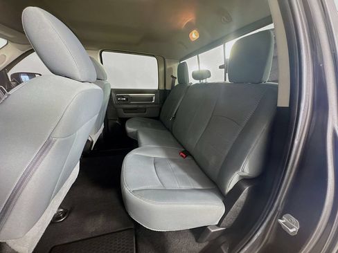 Used 2019 RAM 1500 Classic SLT RWD image 23