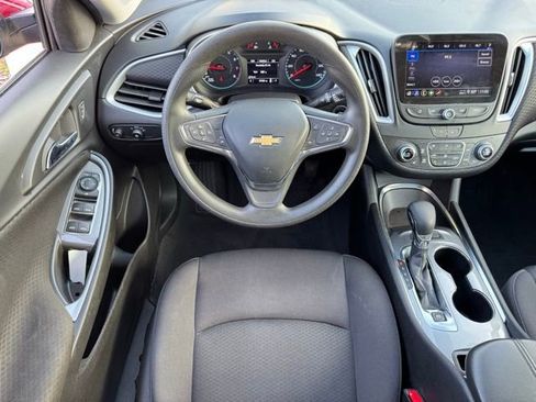Used 2023 Chevrolet Malibu LT FWD image 14