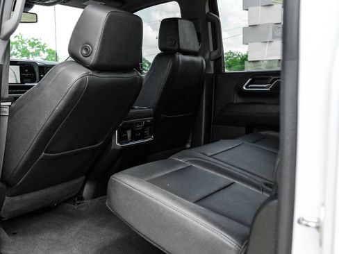 Used 2025 Chevrolet Silverado 2500 LTZ w/ LTZ Premium Package AWD/4WD image 38