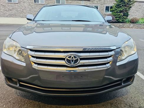 Used 2005 Toyota Avalon XLS FWD image 8