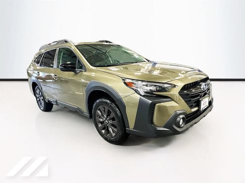 Used 2025 Subaru Outback Onyx Edition AWD/4WD image 3