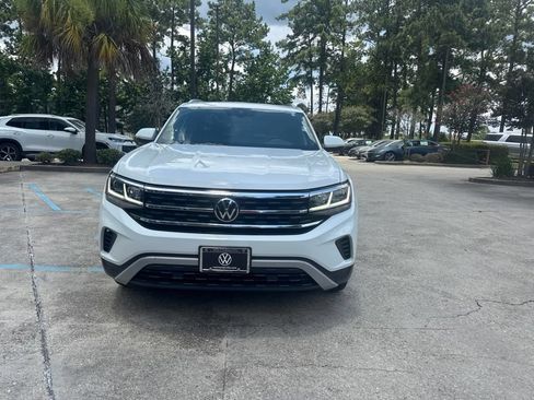 Used 2020 Volkswagen Atlas Cross Sport SEL AWD/4WD image 2