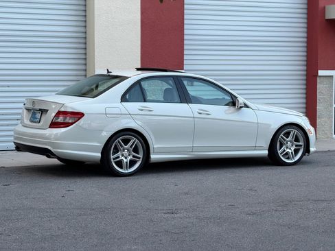 Used 2011 Mercedes-Benz C 300 Sedan image 6
