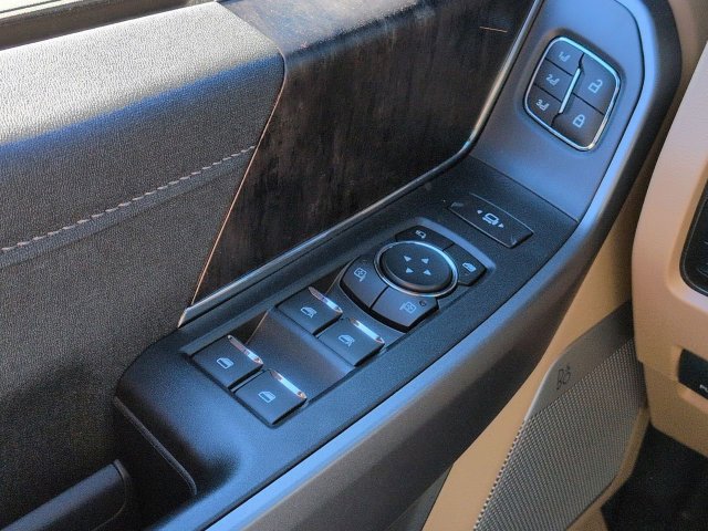 New 2025 Ford F250 Lariat w/ Lariat Ultimate Package AWD/4WD image 26