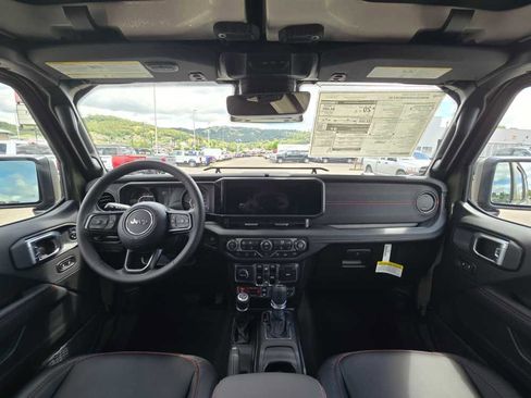 New 2026 Jeep Wrangler Unlimited Rubicon AWD/4WD image 15