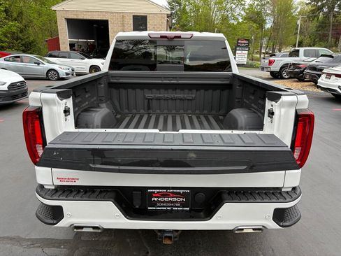 Used 2023 GMC Sierra 1500 Denali w/ Denali Reserve Package AWD/4WD image 11