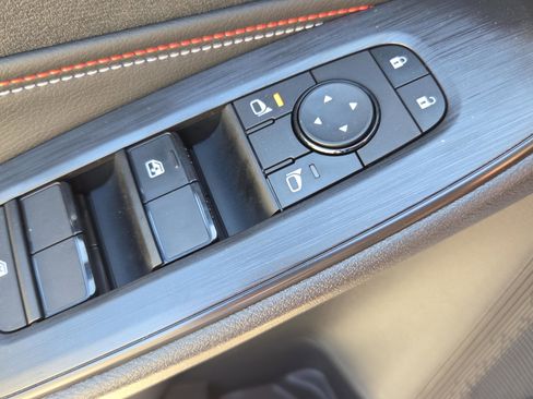 New 2026 Nissan Sentra SR w/ Floor Mat Package image 32