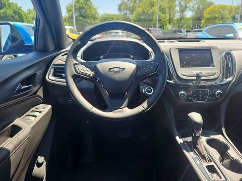 Used 2024 Chevrolet Equinox RS FWD image 14