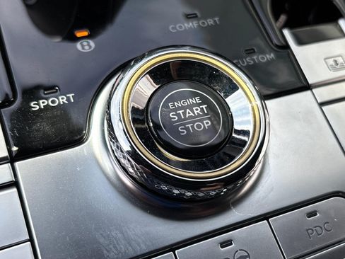 Used 2021 Bentley Flying Spur W12 AWD/4WD image 26