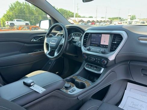 Used 2023 GMC Acadia SLE w/ Driver Convenience Package AWD/4WD image 8