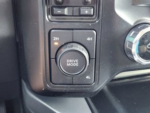 Used 2025 Ford F350 Lariat AWD/4WD image 21