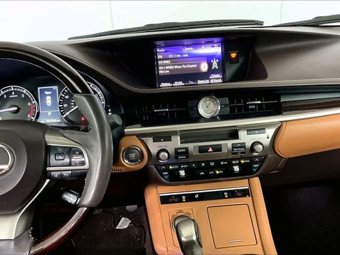 Used 2017 Lexus ES 350 image 6