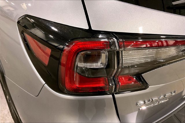 Used 2025 Subaru Outback Limited AWD/4WD image 29