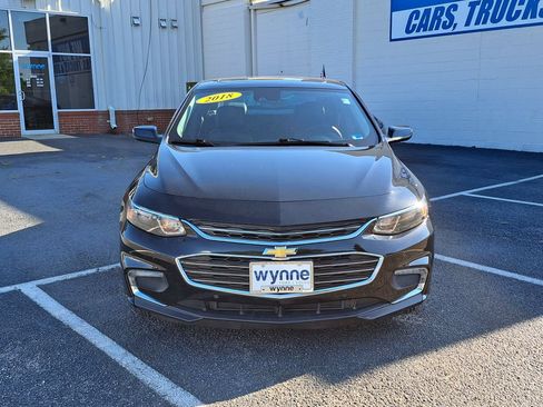 Used 2018 Chevrolet Malibu Hybrid w/ Leather Package FWD image 2