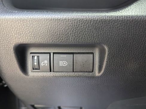 Used 2022 Toyota RAV4 XLE image 25