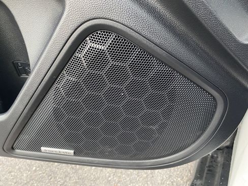 Used 2023 Subaru Outback Touring XT image 28