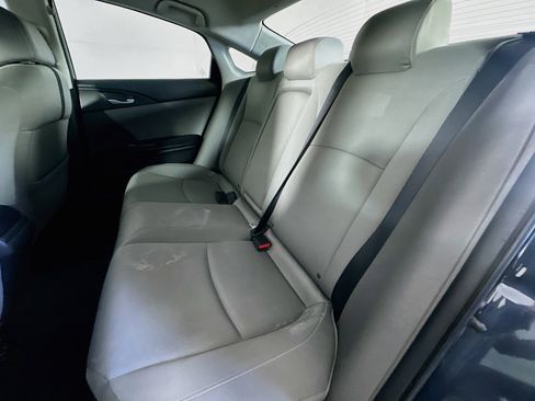 Used 2018 Honda Civic EX image 26
